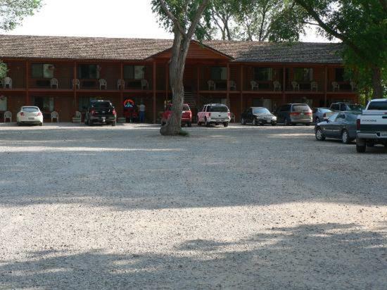 Austin'S Chuckwagon Motel Тори Екстериор снимка